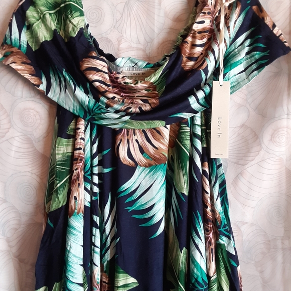 Tropical Asymmetrical Dress with Pockets - Picture 5 of 7